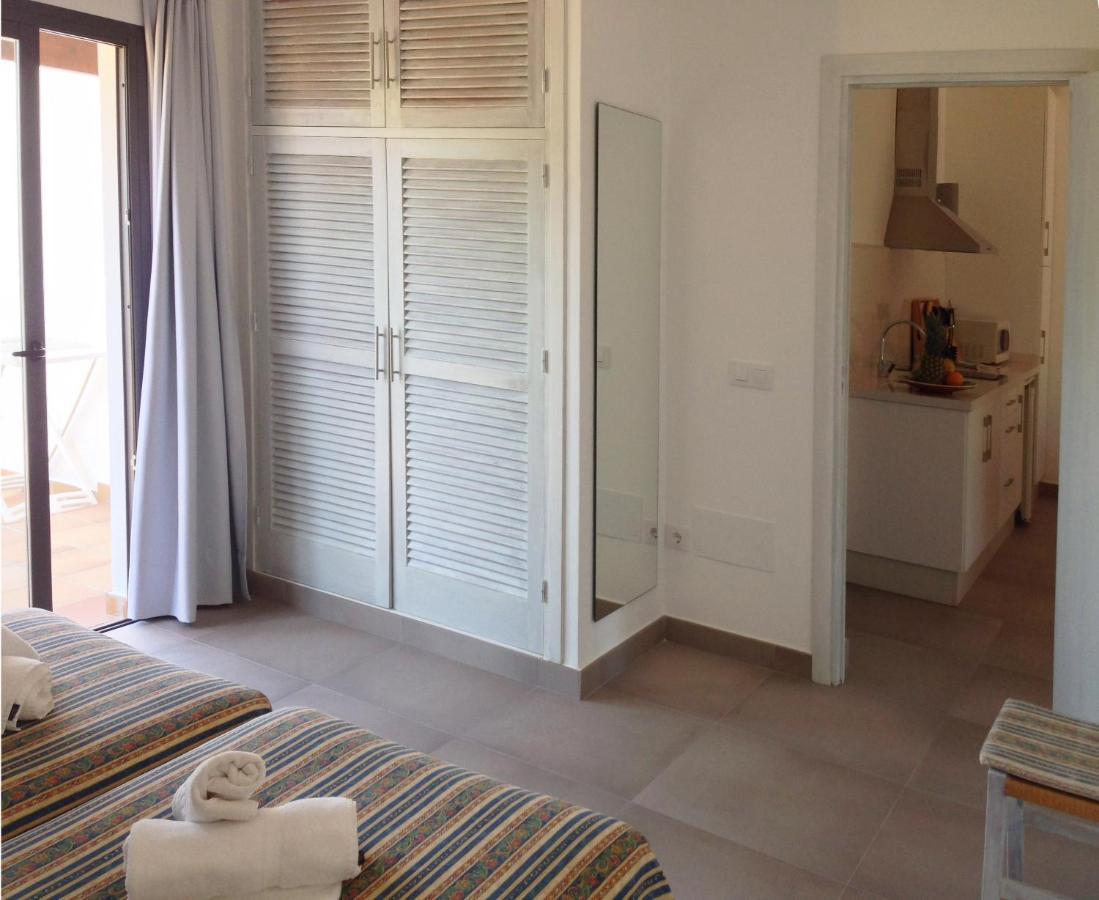 Apartaments Blau Mar Playa Migjorn Kültér fotó